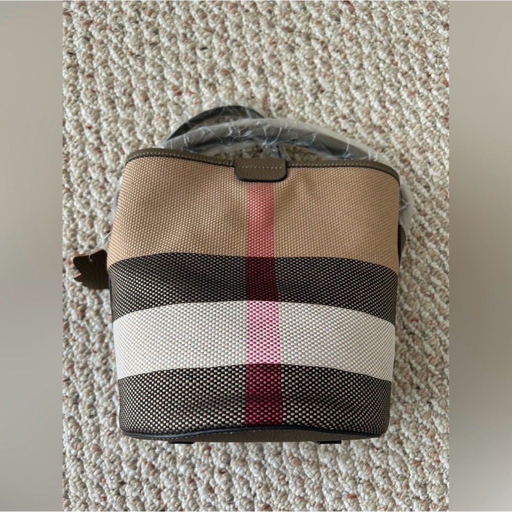 Stylish Checkered crossbody bag